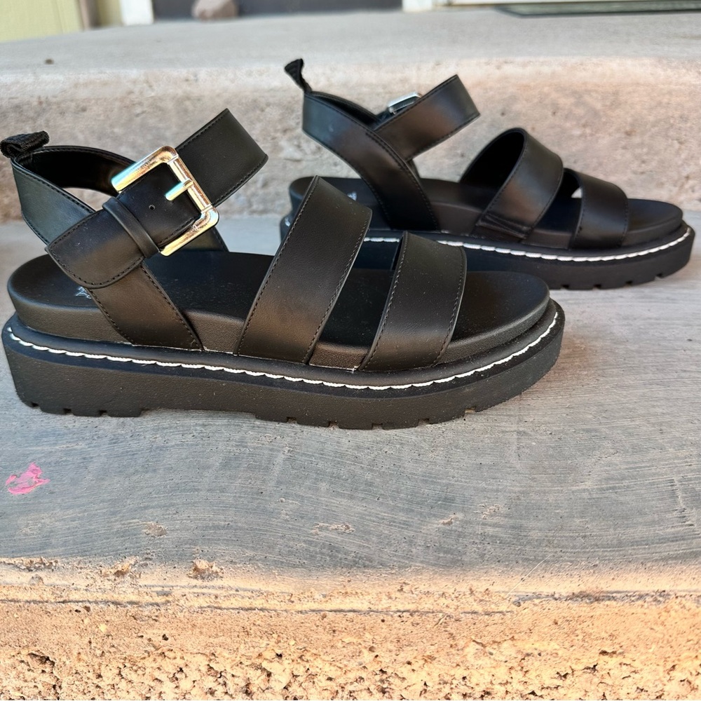 Wild Fable Black Thalia Sandals